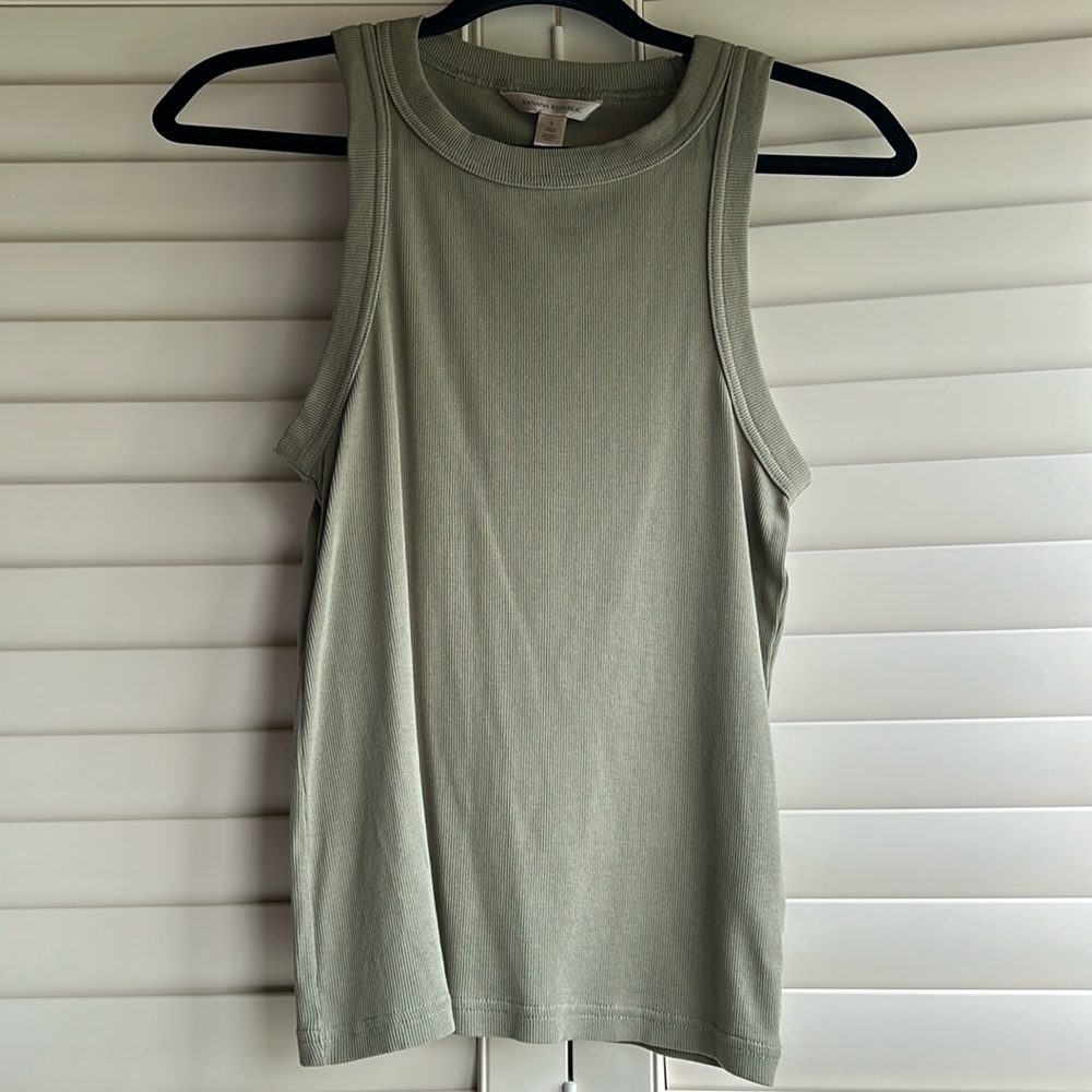 Banana Republic tank size small